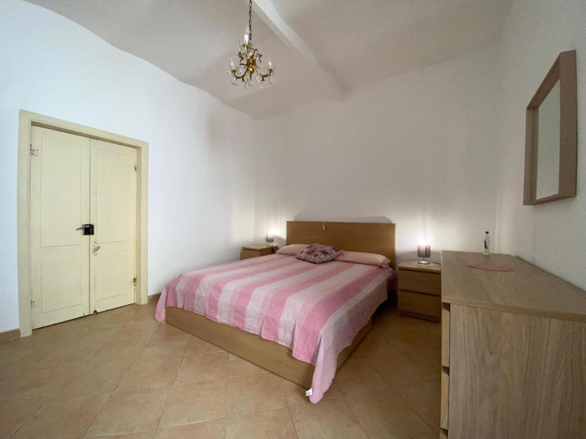 La Casa Rosa Villa Castelsardo Luaran gambar