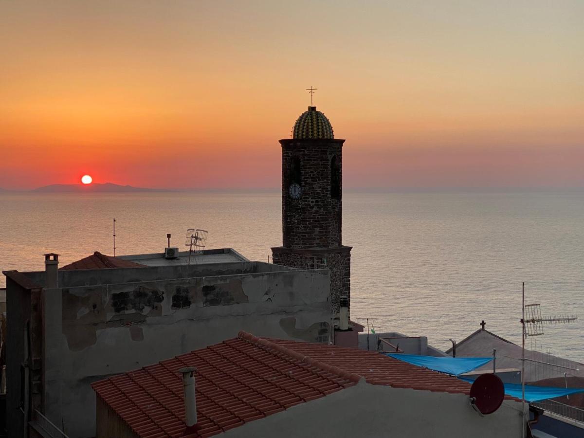 La Casa Rosa Villa Castelsardo Luaran gambar